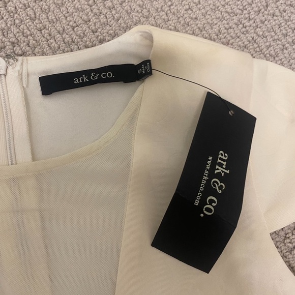 Ark & Co Cream Mini Dress Size Small - Picture 2 of 4